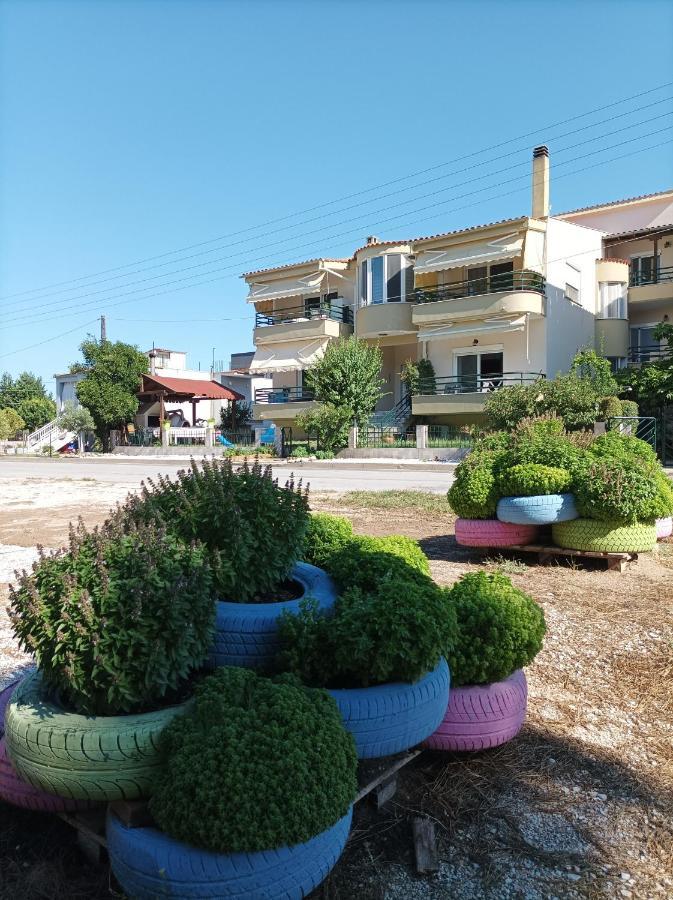 Dimitra Apartments Keramotí Exterior foto